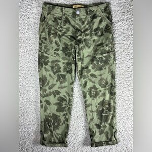Democracy Pants Womens 6 Floral Camo 6 Pockets Lightweight Travel Vacation Shape